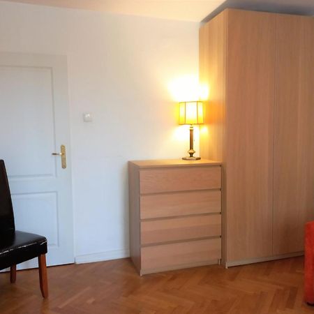 Apartrooms Near Old Town In Warsaw Dnf Done Invoice Bagian luar foto